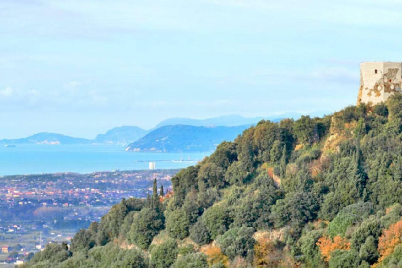 Casetta Spino Fiorito Montignoso Bagian luar foto